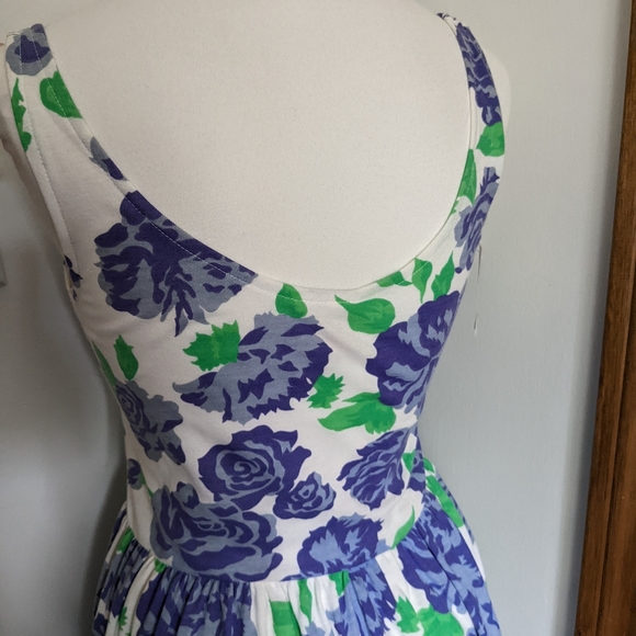 Vintage Gathered Waist Floral Dress - Picture 6 of 8